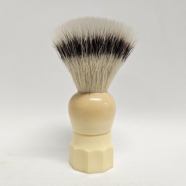 Vintage ERSKINE 19mm Shave Brush