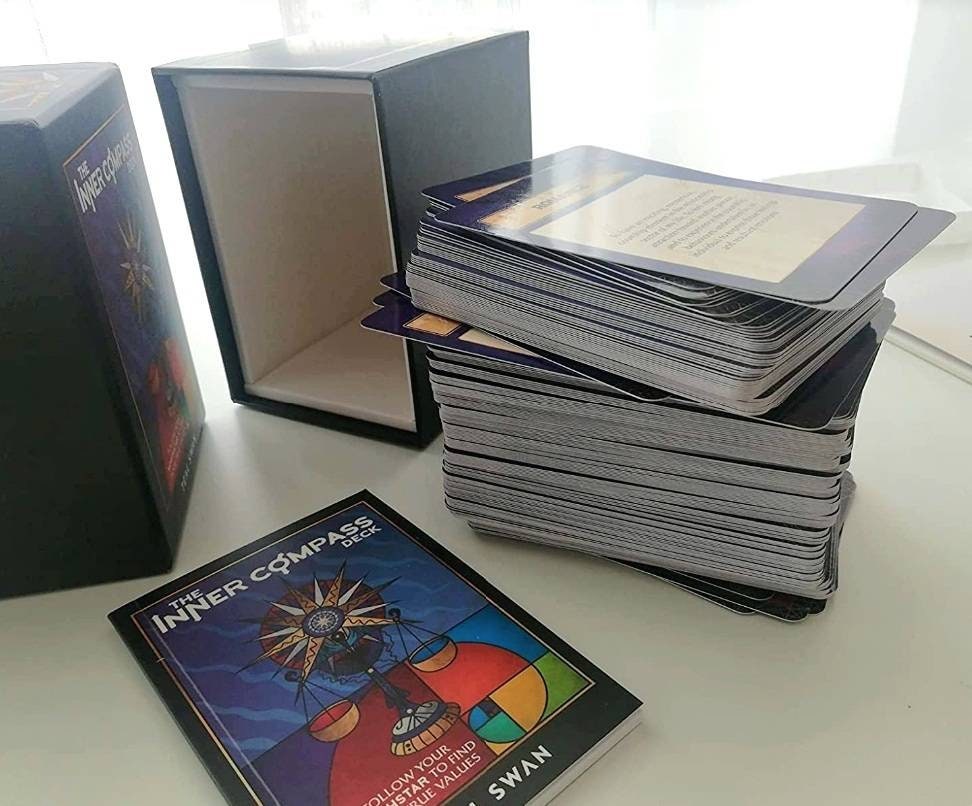 ★正規品★ほぼ未使用★Inner Compas Oraclecard 日本未入荷 CARD DECK!! the Inner Compass Oracle Deck and Guidebook Set