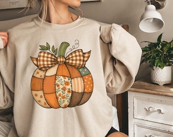 Patchwork Pumpkin Sweatshirt, Cute Cozy Season Hoodie, Women’s Fall Thanksgiving Outfit, Retro Pumpkin Sweatshirt, Fall thanksgiving Gift