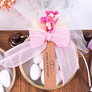 Bridal Shower Almond Candy Favors for Guests in Bulk, Rustic Wedding Magnet Favor, Candy Magnet Tulle Flower Gift Thank You Favor Party Gift