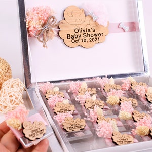Gepersonaliseerde handgemaakte chocoladebedankjes voor een babyshower, chocoladedoos voor een babyshower, met bloemen versierde chocoladegeschenkdoos, chocoladebedankjes voor een verjaardag