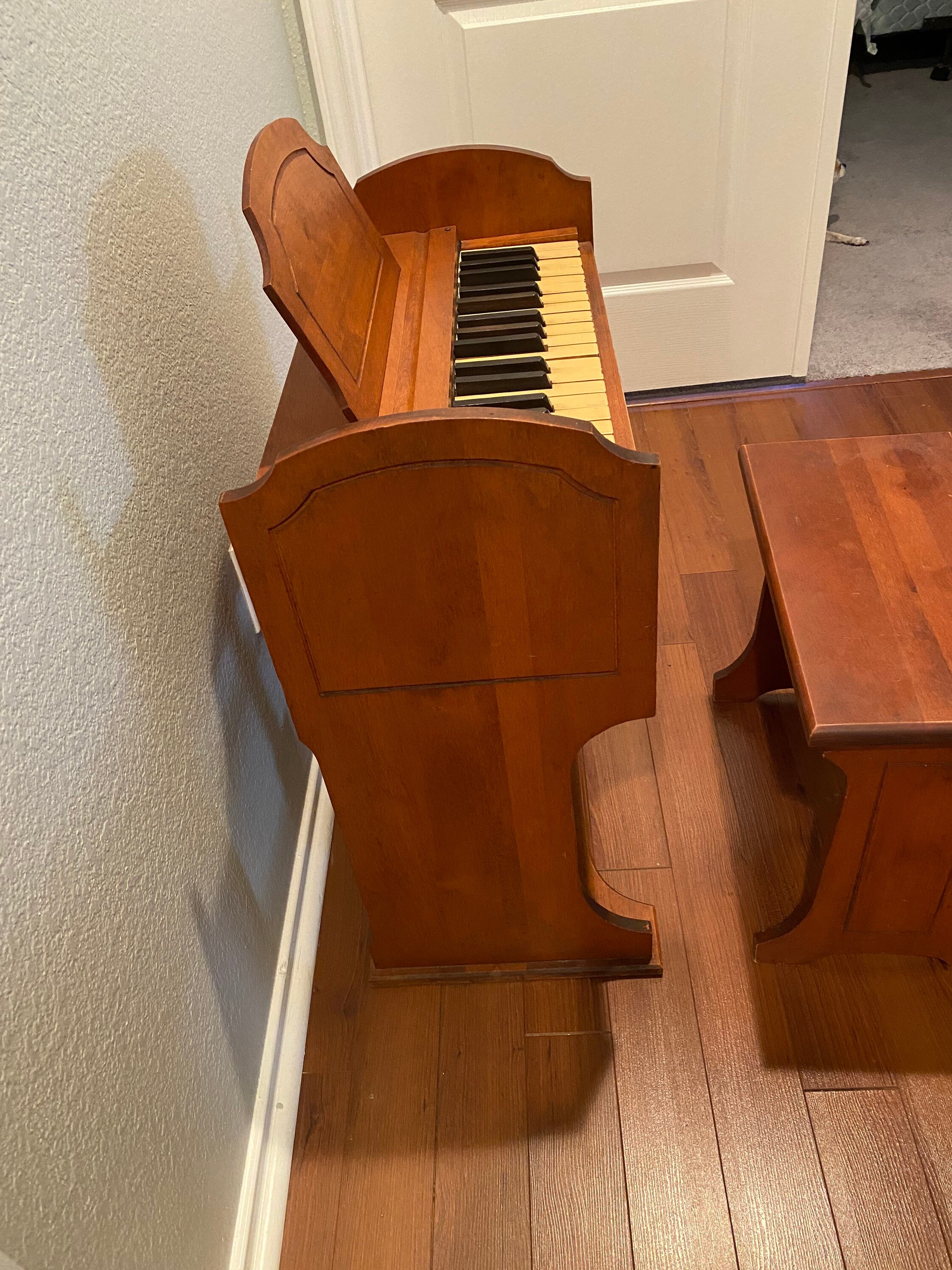 Estey Childrens pump organ Etsy