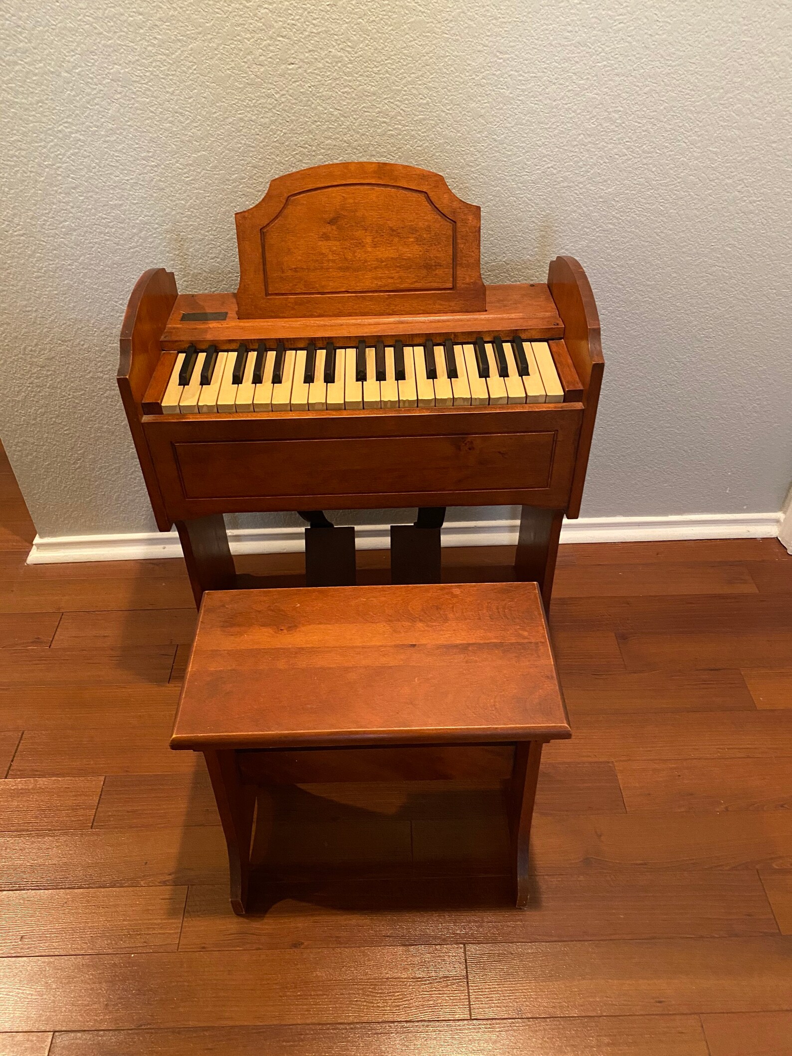 Estey Childrens pump organ Etsy