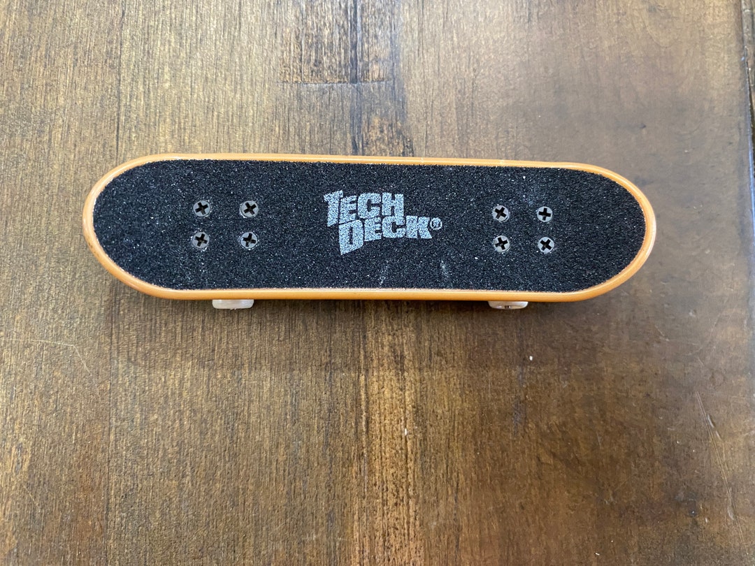 Tech Deck 96mm BIRDHOUSE Tony Hawk Bird Skull - RARE