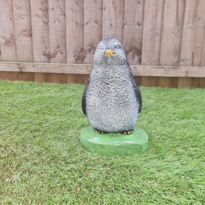 Baby Penguin Reconstituted Stone Garden Ornament-Free UK P&P-High Quality