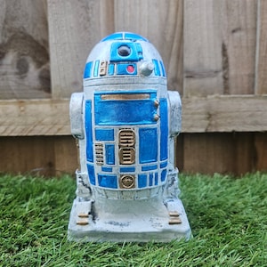 Star Wars R2-D2 Reconstituted Stone Ornament Realistic-Free UK P&P