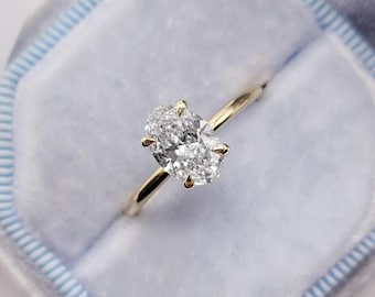 Ovale verlovingsring met verborgen halo Moissaniet: 14K massief gouden solitaire