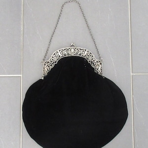 Antik Handtasche Abendtasche Schultertasche Silber Bügel Putto Design 1880er Jahre Deutschland