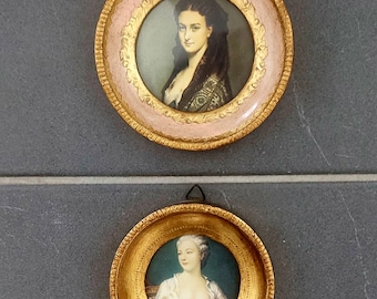 Conjunto vintage de 2 molduras florentinas com proteção de vidro, fabricadas em Florença, Itália. Ótima opção para presente.