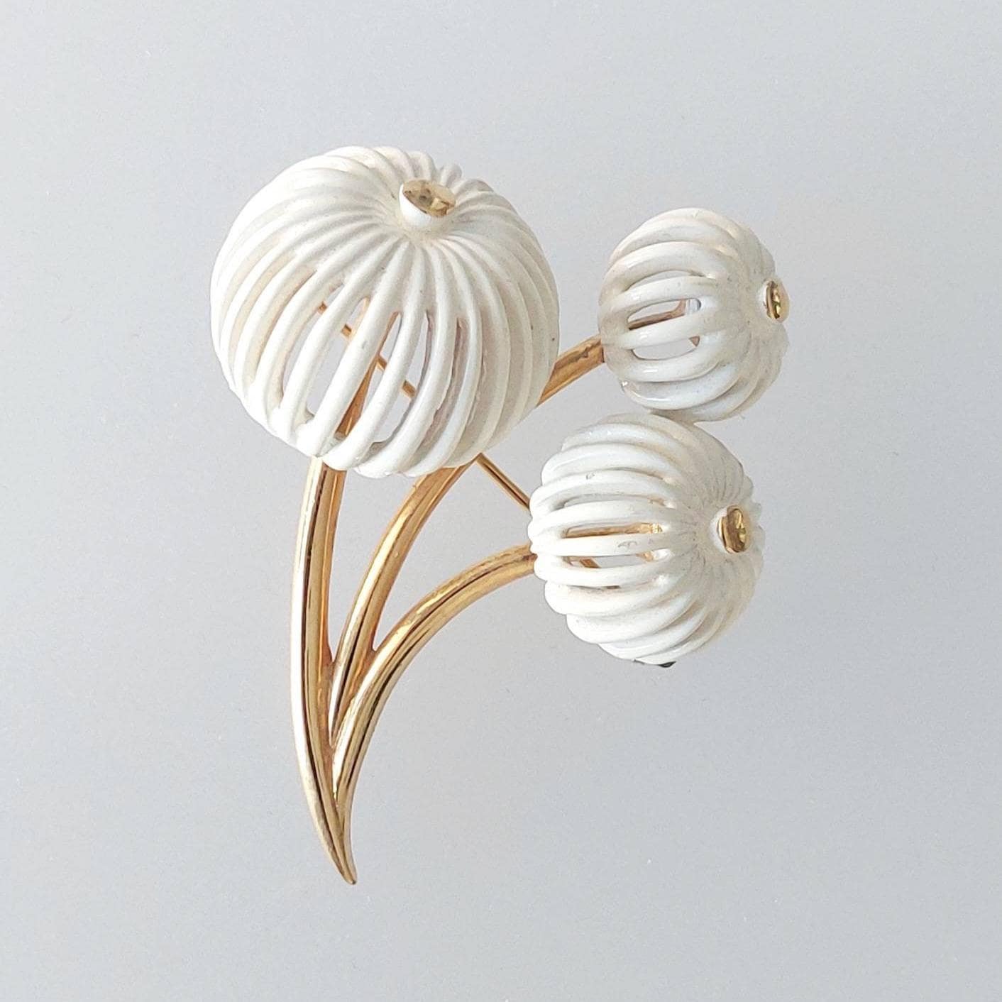 Monet brooch - Etsy 日本