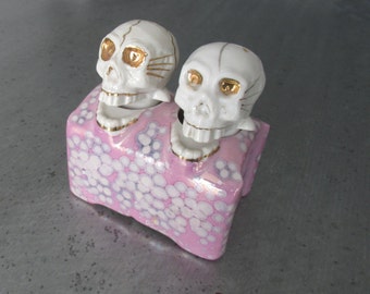 Vintage porseleinen peper- en zoutstel SKULL NODDER, cadeau