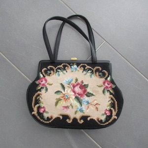 Vintage Needlepoint Handbag Shoulderbag Gobelin Leather LIning Cottagecore GIFT