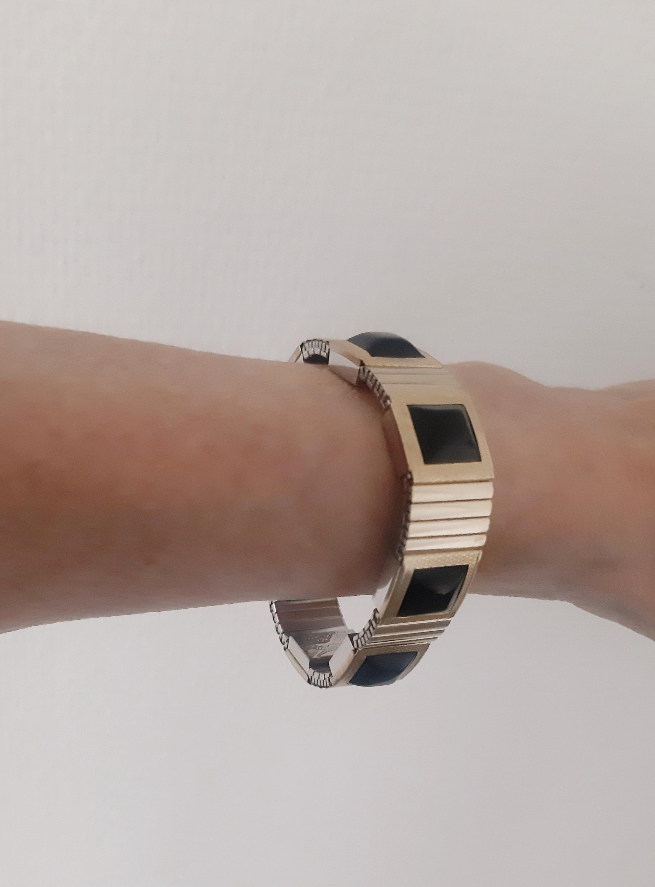 Vintage 1980s Japan Tiger Health Magnetic Stretch- Bracelet: Black