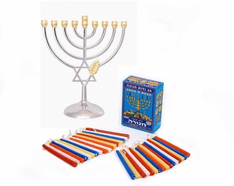 Un set di eleganti Hanukkiah con 44 candele Hanukkah 22 x 19,5 cm. Da Israele!