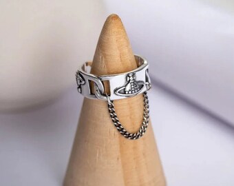 Vivienne Westwood Ring With Chain Nana 