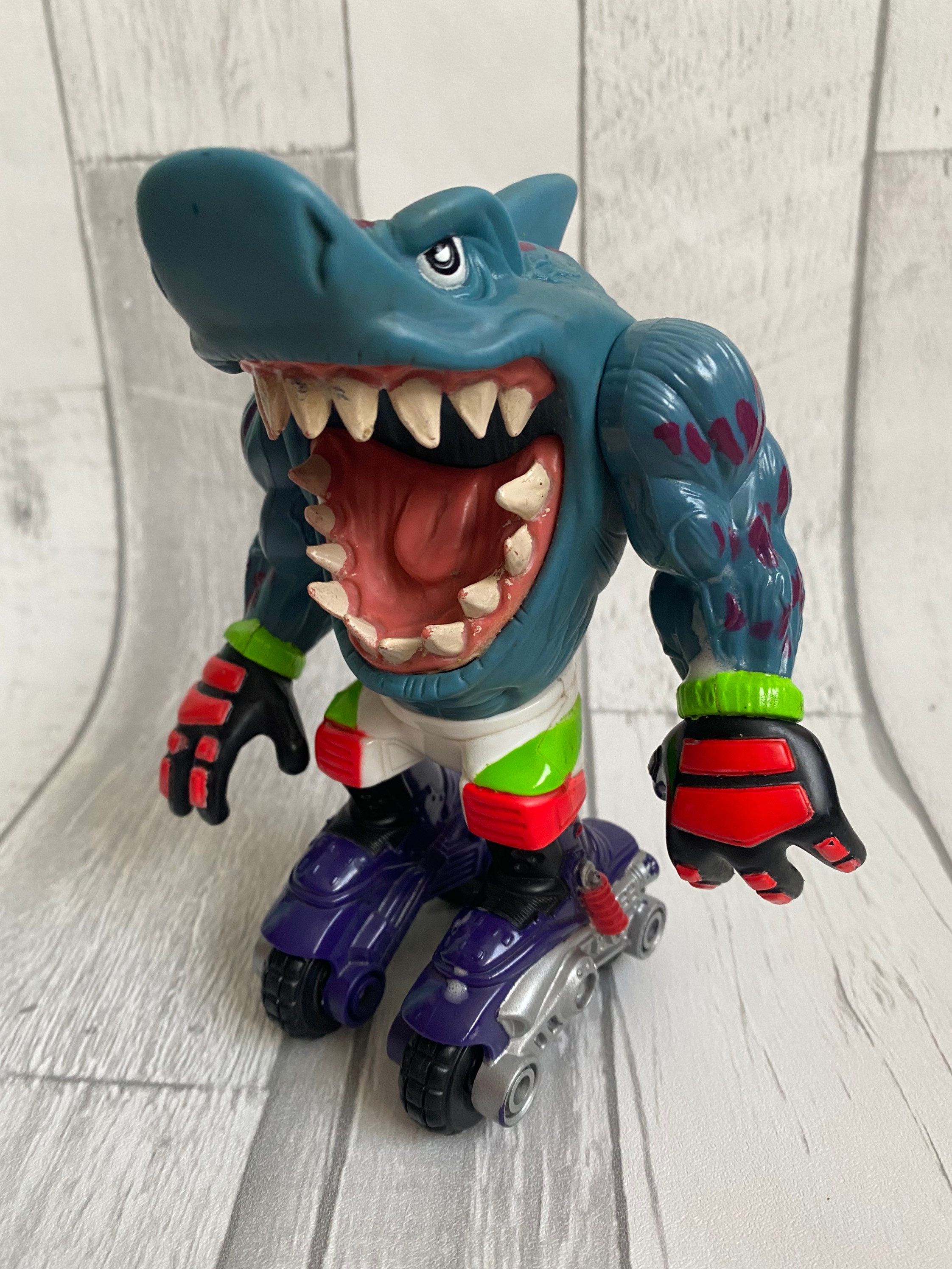 Vintage 1995 Street Sharks MOTO STREEX BLADES Roller Blades
