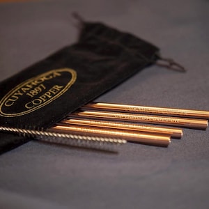 Set van 4 - puur koperen rietjes - 8 inch, recht en gegraveerd, met reinigingsborstel en fluwelen zakje van Cuyahoga-koper.