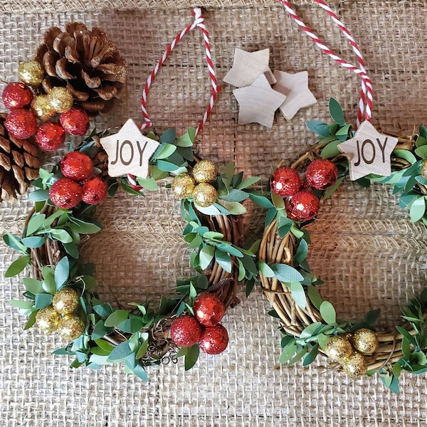 Mini Grapevine Wreath Ornament