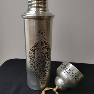 Made from high-quality pure copper, these water bottles are an eye-catching addition to any drinkware collection.