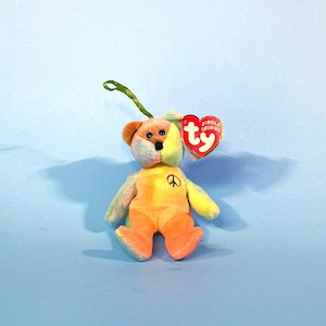 2001 Peace the Bear Ty Jingle Beanie 3505 - Red Heart Hang Tag Tie Dyed Teddy Holiday Christmas Tree Stuffed Animal Plush Ornament