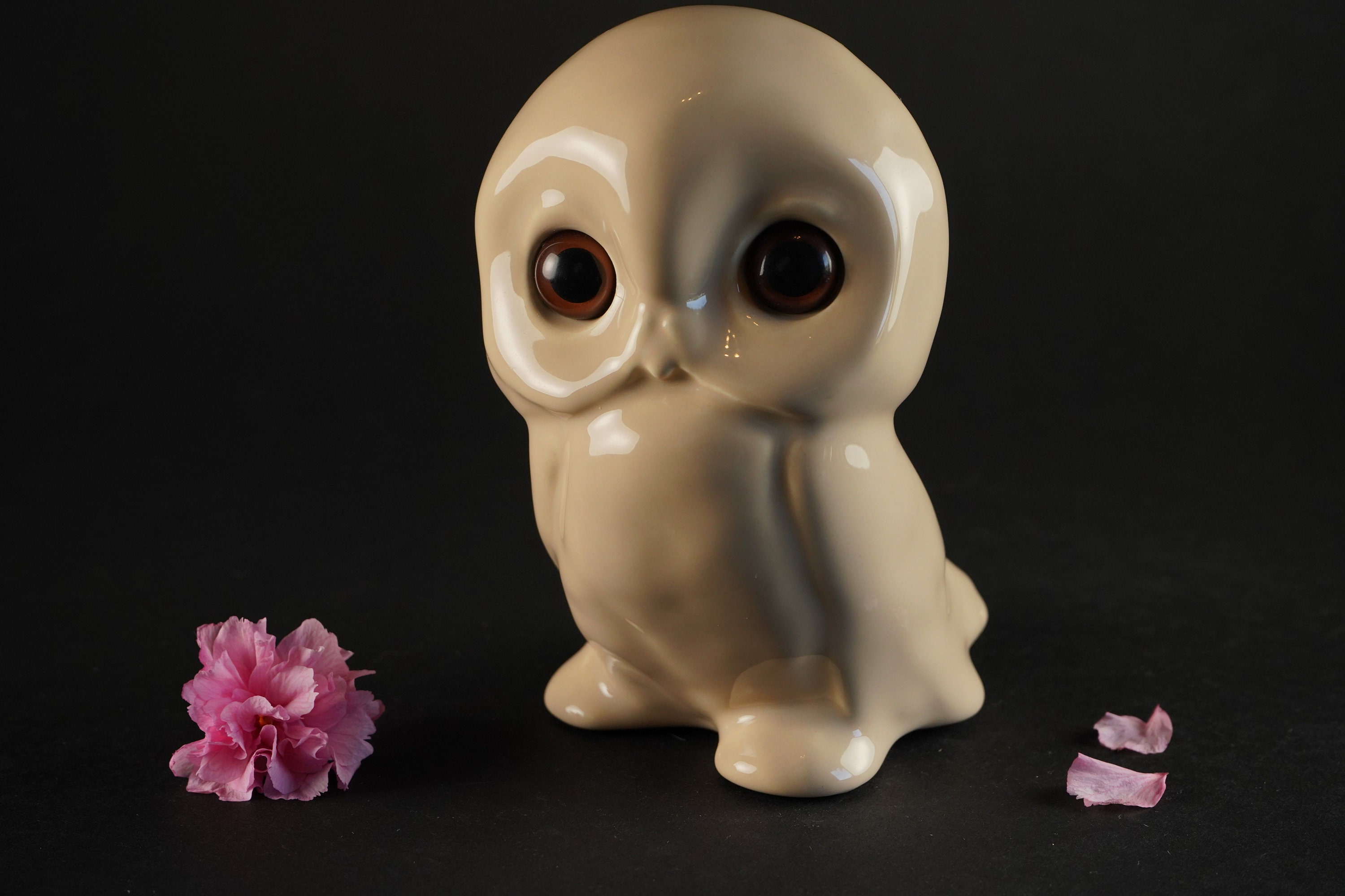 Vintage Cream Owl No. 301 from "The Collectables" Ingleside Ontario Canadiana Pottery