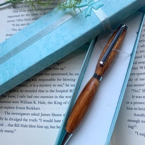 Beau stylo en bois fabriqué à la main avec boîte cadeau gratuite