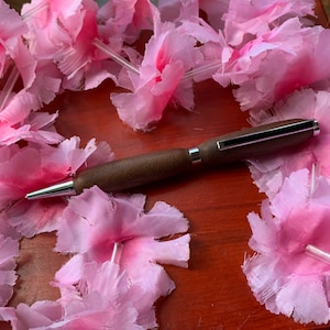 Beau stylo en bois fabriqué à la main avec boîte cadeau gratuite