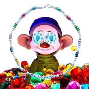 Disney Snow White and the Seven Dwarfs inspired beaded pearl necklace