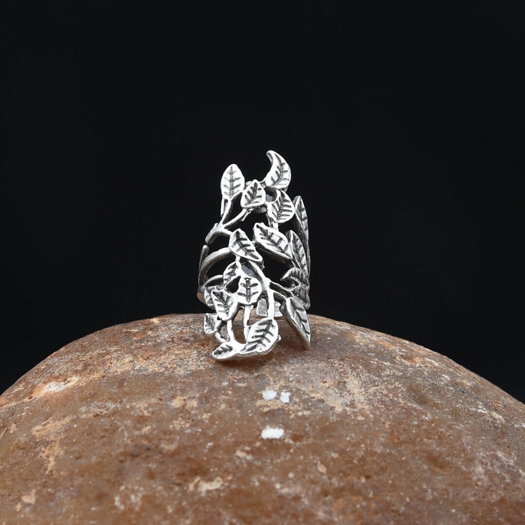 Zeka Design Rings Leaf Design Zamak Ring, Large Antique Silver Spiral Adjustable Ring ...