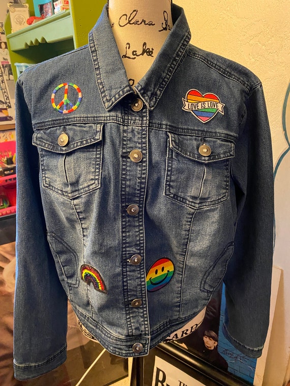 Toppa Da Cucire Gay Pride – Forma A Cuore In Pelle, Dimensioni 8 X 5 Cm