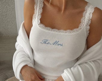 Conjunto de top de novia de encaje bordado a medida, top de novia y pantalón deportivo.