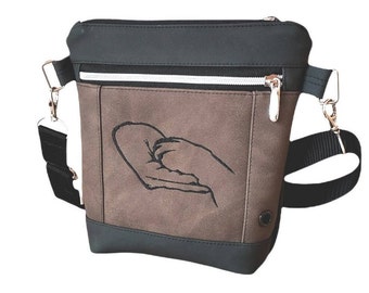 Gassitasche / Schultertasche mit "Hand und Pfote" bestickt, genäht aus robustem Kunstleder, abwischbar