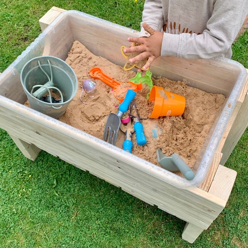 outdoor sandpit table