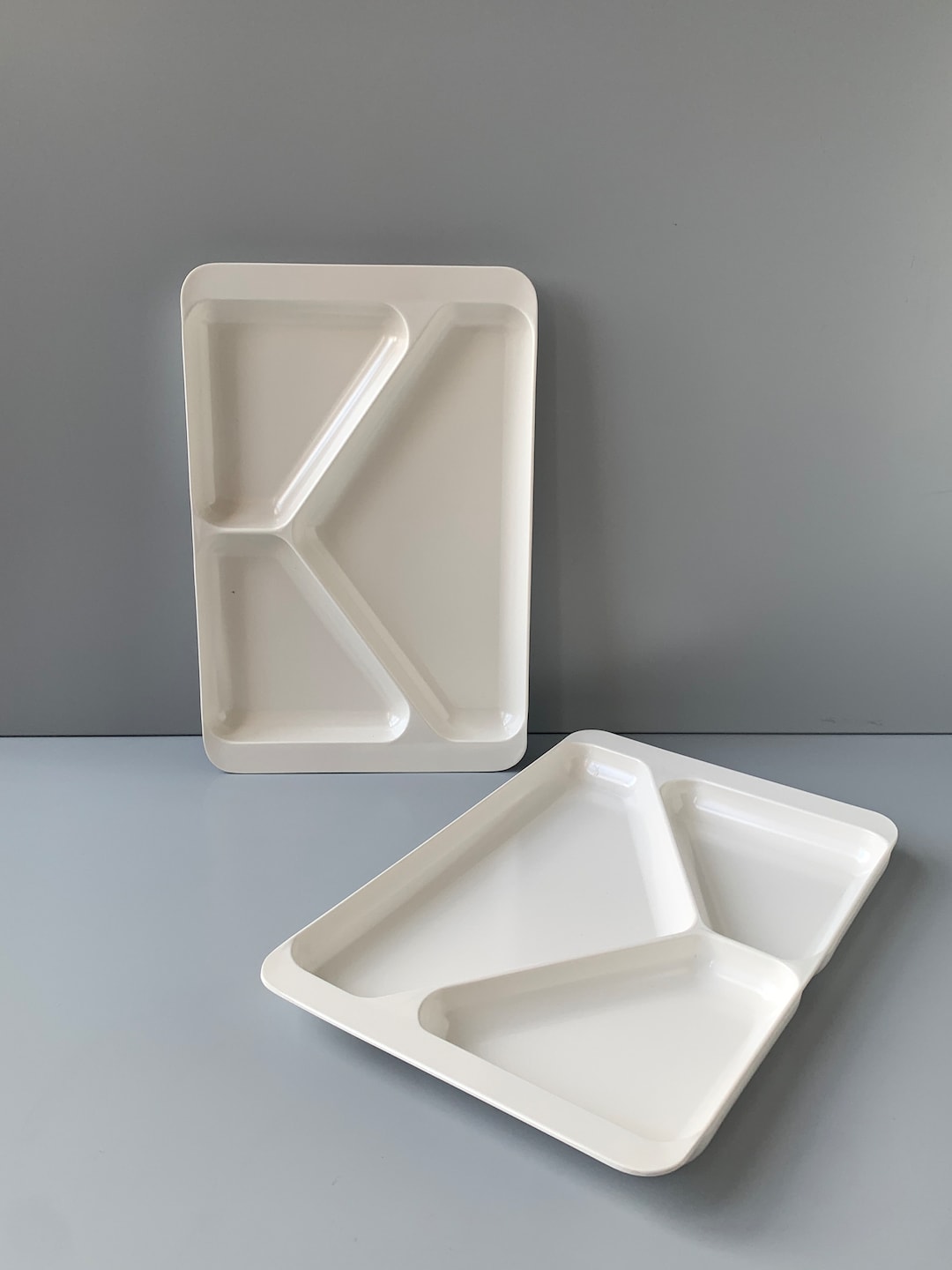 Tablett Teller PNEUMANT Assiette DDR Portionsteller Plastik NVA Triptis Meladur Ostdesign