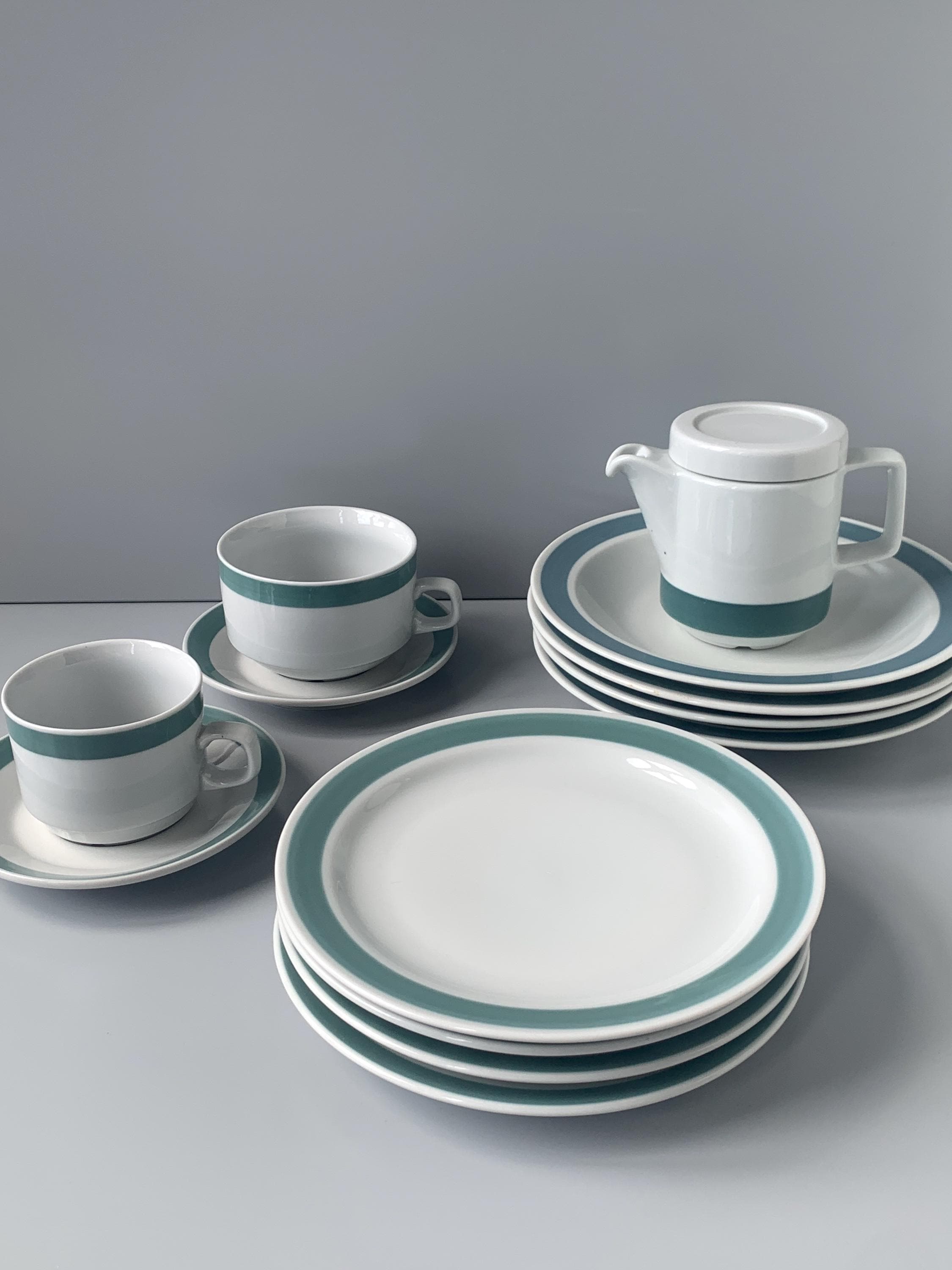 7 assiettes plates en porcelaine vintage l' Amandinoise Floral,Végétal