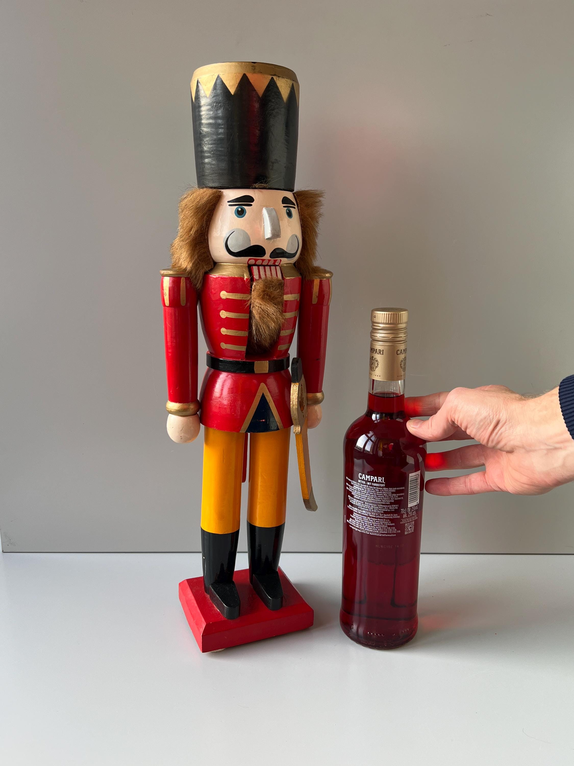 大きな木製くるみ割り人形 XXL |エルツ山地東ドイツのサンタクロース