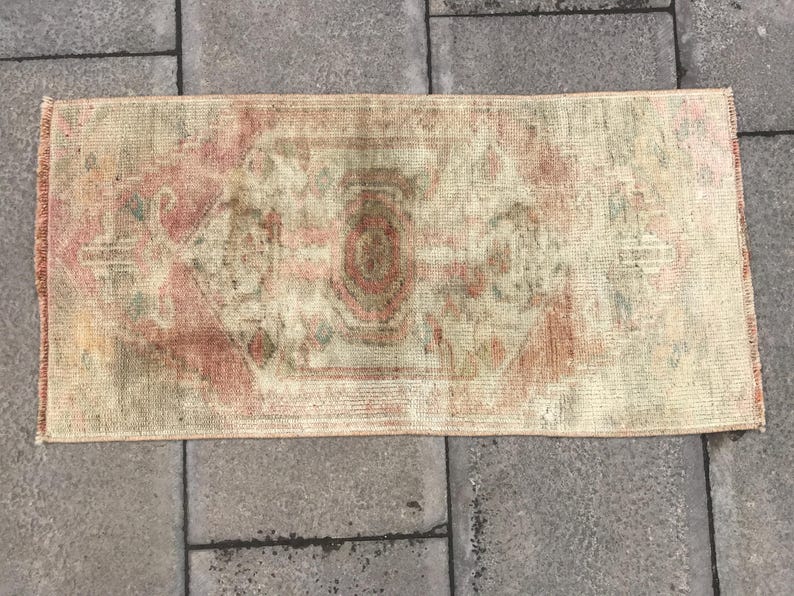 Handmade Wool Turkish Rug: Small Vintage Bohemian Accent Mat (1.33x2.76 ...