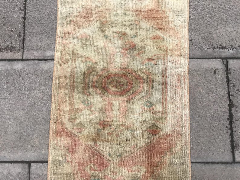Handmade Wool Turkish Rug: Small Vintage Bohemian Accent Mat (1.33x2.76 ...