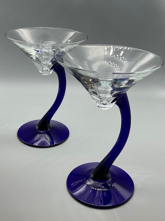 Libbey Bravura Set of Four Swerve Martini Glasses in Cobalt Blue 