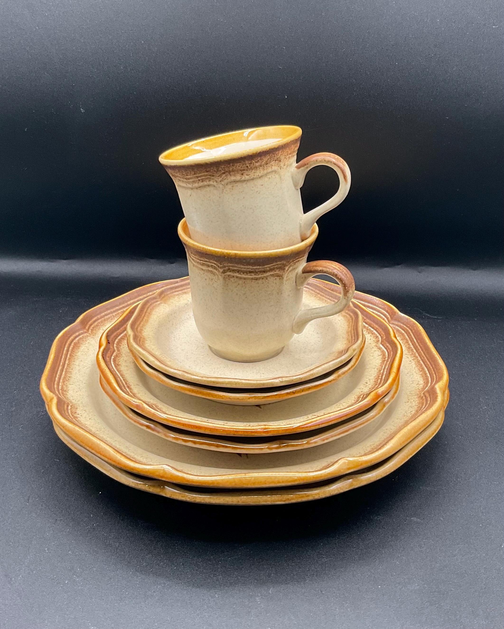 Mikasa Whole Wheat E8001 -E8000 Oven to Table Stoneware 4 Pieces