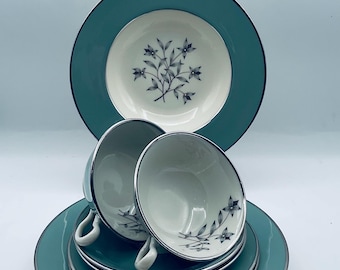 Vintage Lenox X-445 Kingsley by Lenox made in USA 4 Piece Place Setting Dinner Set for 2 ( 8 Pieces)