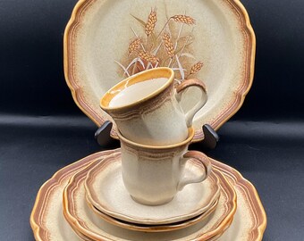 Mikasa Whole Wheat E8001 -E8000 Oven to Table Stoneware 4 Pieces