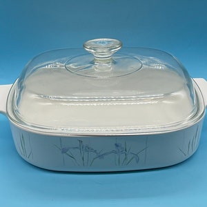Vintage Corning Ware Shadow Iris 2 1/2 Liter Square Casserole Dish with Pyrex  Lid
