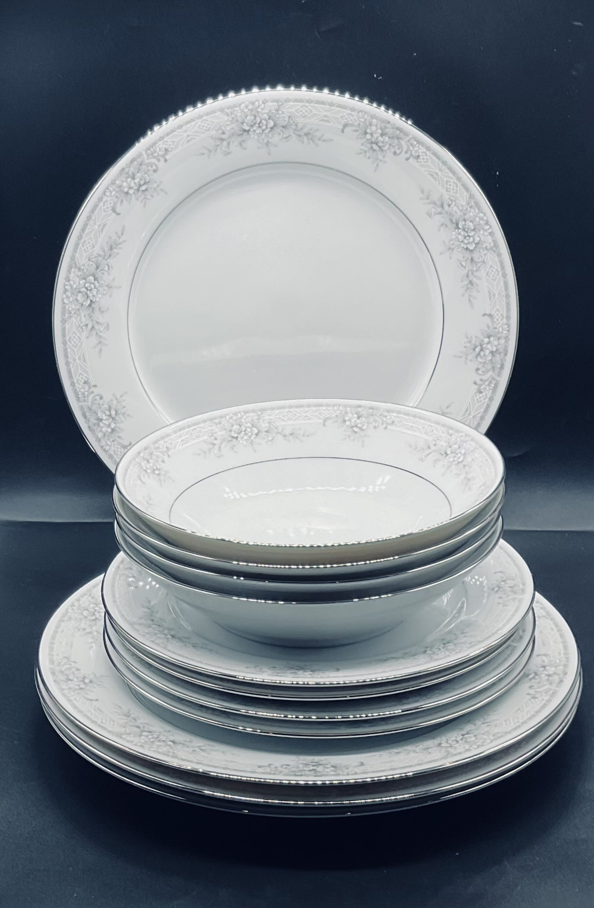 Vintage Legendary by Noritake 3482 Sweet Leilani 3 Piece Place