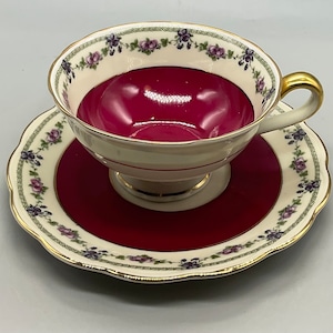 Vintage Royal Bayreuth Bavaria Germany Bone China Teacup and Saucer