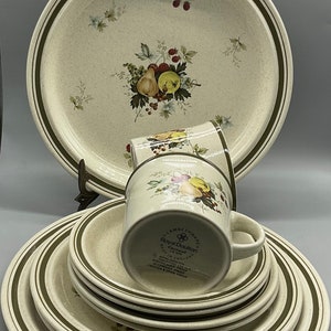 Vintage Royal Doulton Lambethware Ls 1015 Cornwall  5 Piece Place Setting Dinner Set for 2 ( 10 Pieces)
