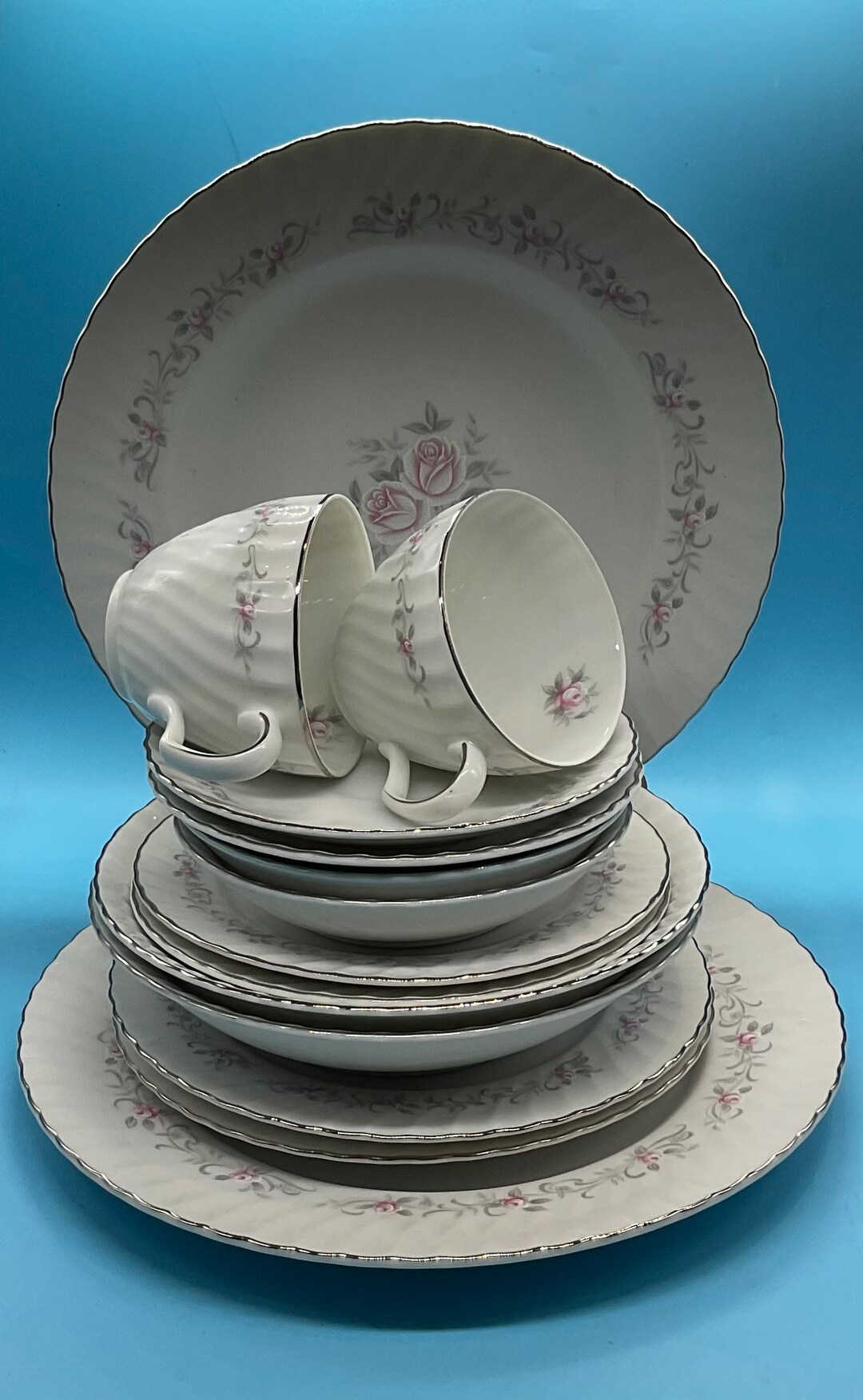 Sheffield Fine China Japan angelique 6037 Piece Place Setting Dinner