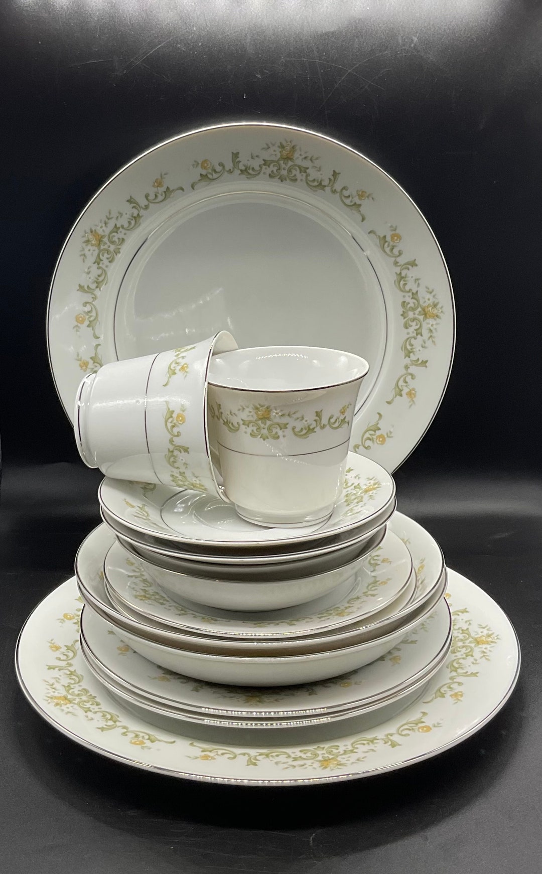 HARA ANNUAL VII カフェ Vintage Towne House Platinum Regal 3090 Fine China 7 Piece