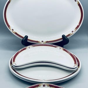 Vintage 1990 Balmoral Vitrified Wood & Sons B . S . 4034 Burslem England  Oval Large , Curved and Small Platters ( 6 Pieces)