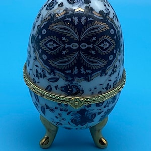Vintage Egg Trinket Box Floral Blue,Jewelry Box and Organizer